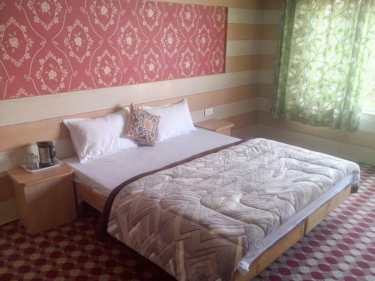 Royal Star Inn Srīnagar エクステリア 写真