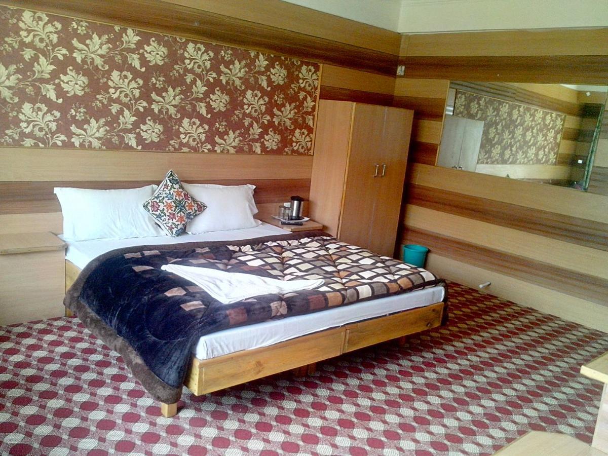 Royal Star Inn Srīnagar エクステリア 写真