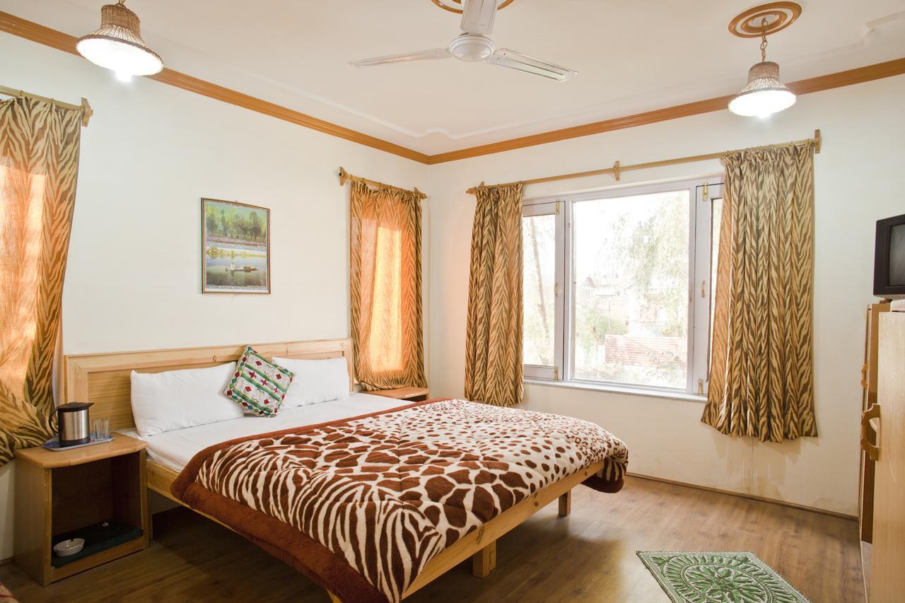 Royal Star Inn Srīnagar エクステリア 写真